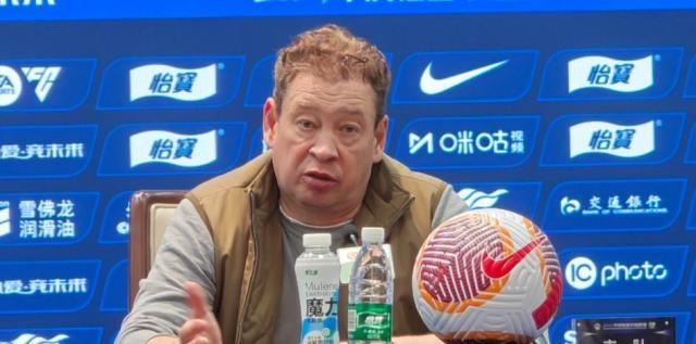 b体育-斯卢茨基：海港相比年初变化很大 德比会全力以赴