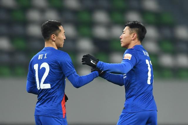 b体育-【中超】于汉超吴曦均传射吴庆破纪录 申花4比1重庆